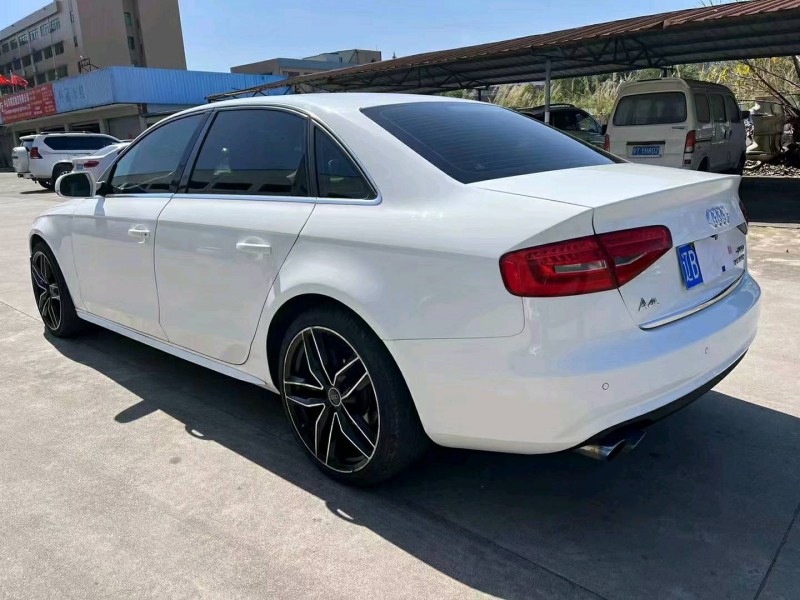 中山14年奧迪A4L5
