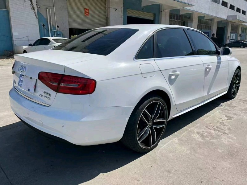 中山14年奧迪A4L6