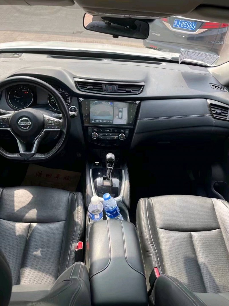 邢台19年日产奇骏3