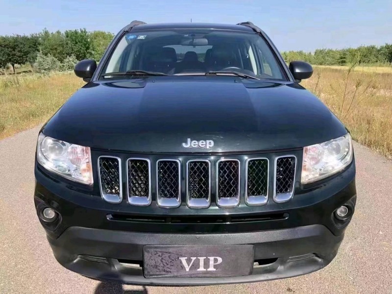 青島13年Jeep指南者1