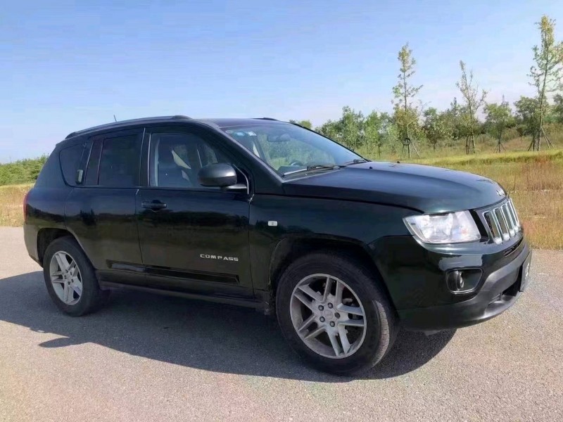 青島13年Jeep指南者2