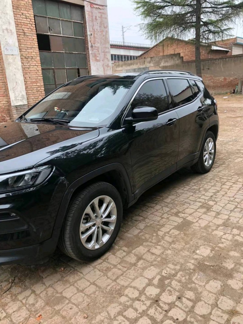 洛陽21年Jeep指南者2