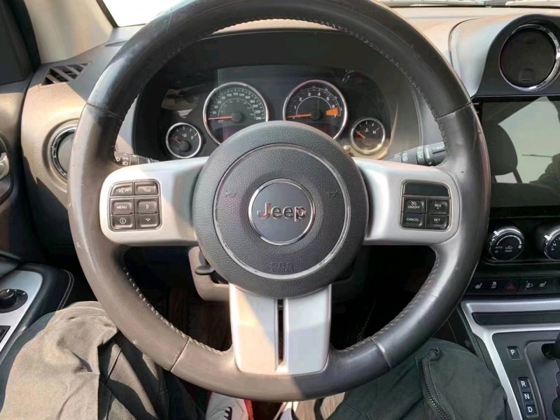 哈爾濱15年Jeep指南者7