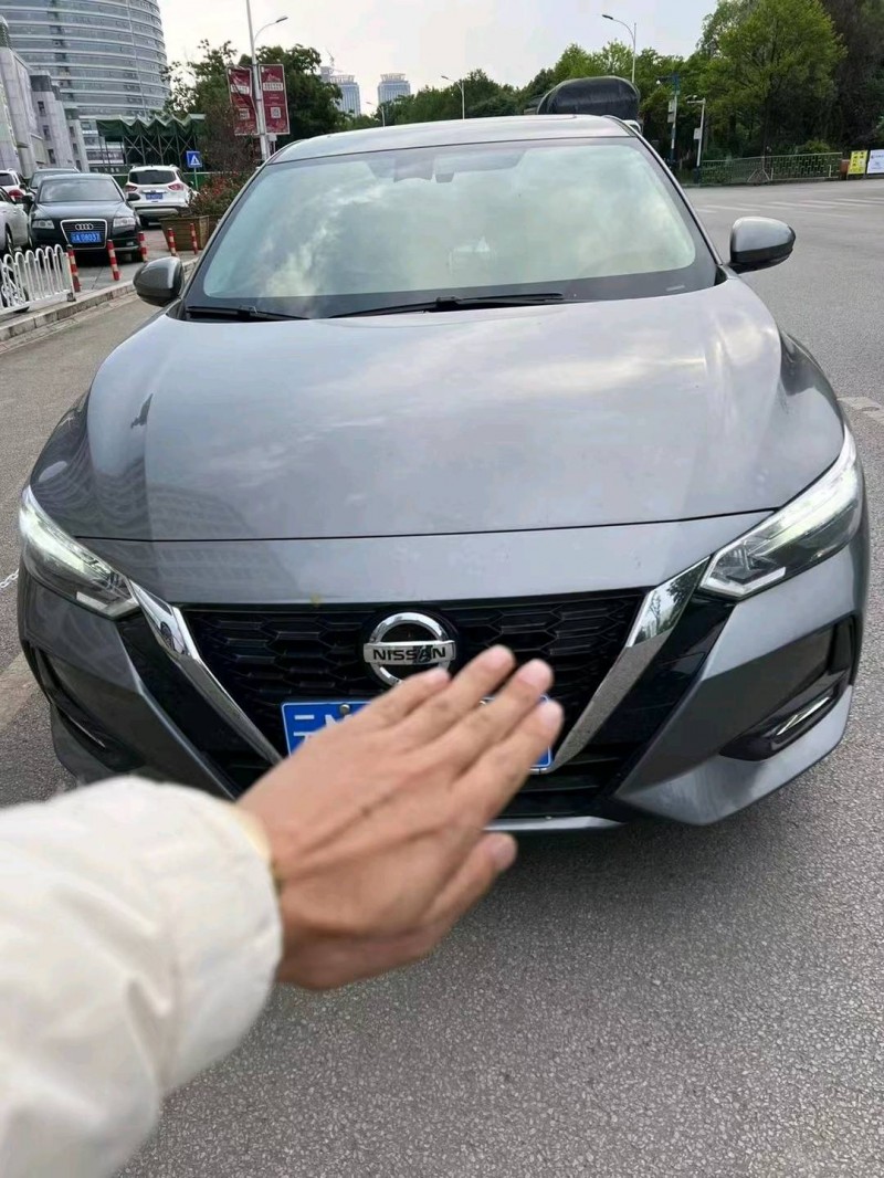 昆明21年日產軒逸1