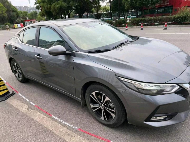 昆明21年日產軒逸3