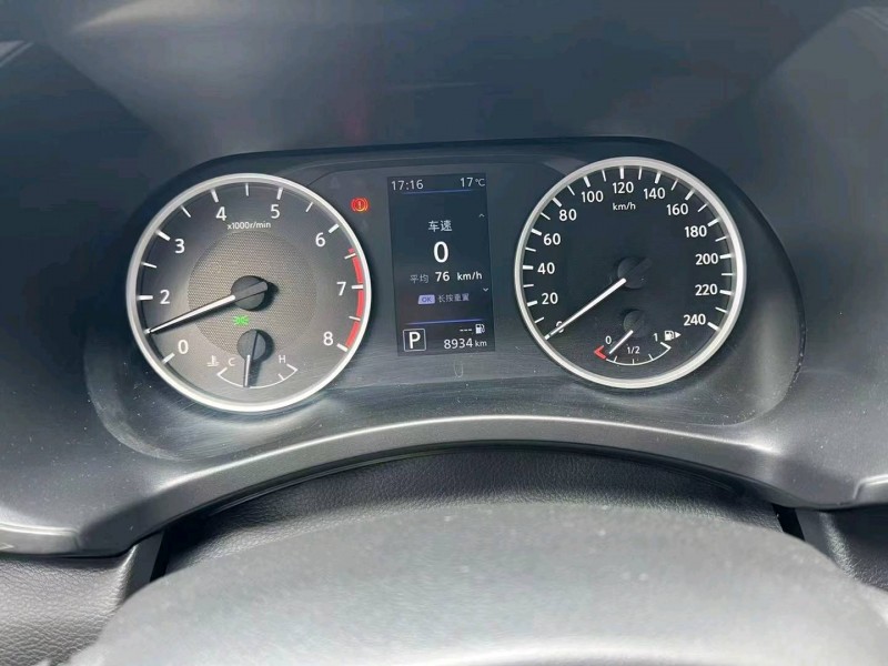 昆明21年日產軒逸9