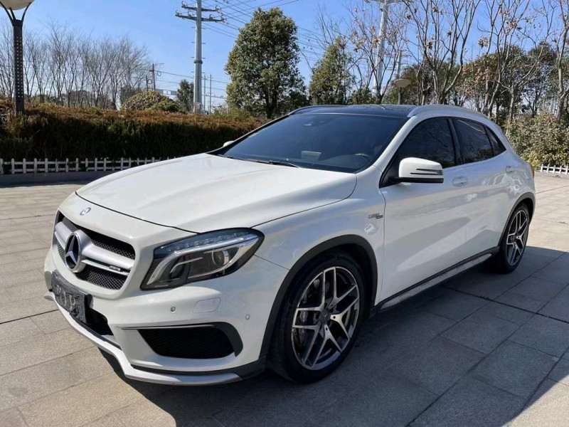 盐城16年奔驰GLA3