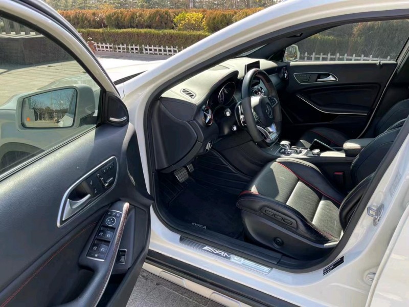 盐城16年奔驰GLA6