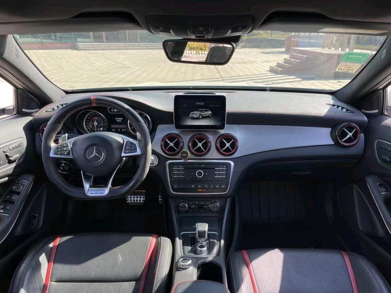 盐城16年奔驰GLA7