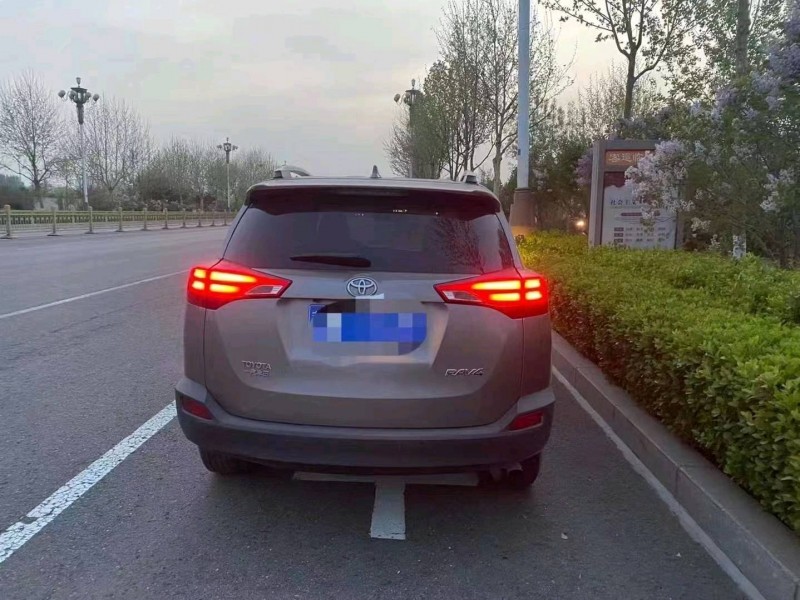 保定16年豐田RAV4榮放7