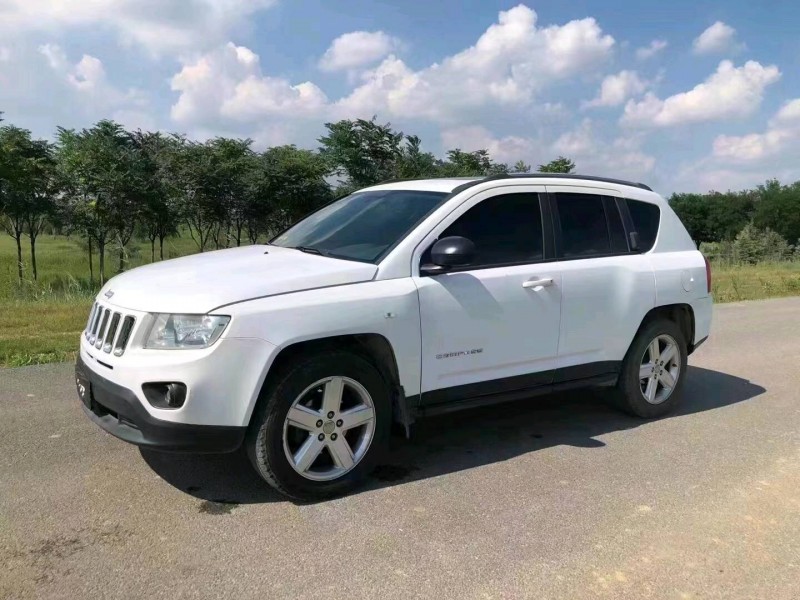 煙臺12年Jeep指南者3