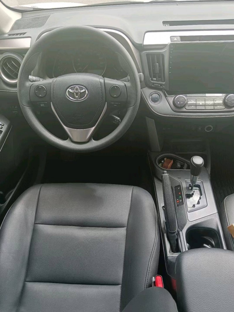 滄州19年豐田RAV47