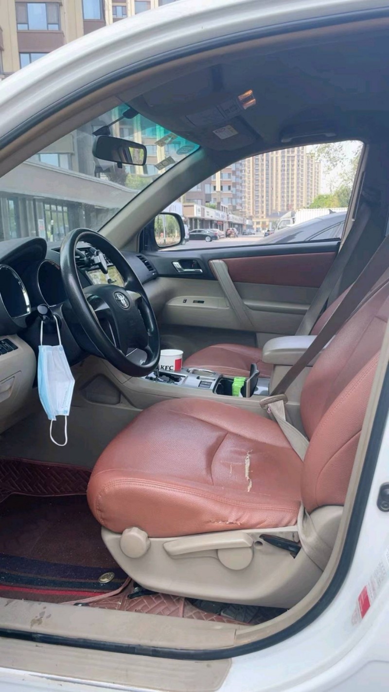 北京12年丰田汉兰达5