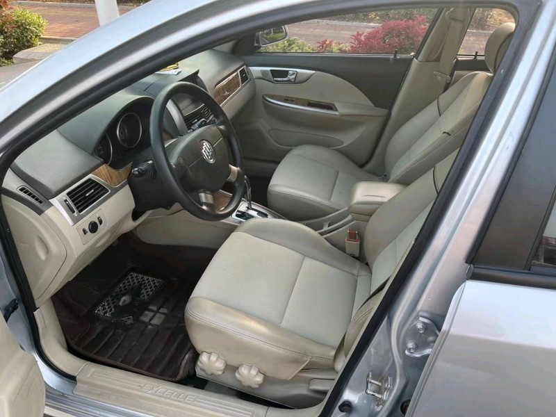 烟台16年别克凯越1