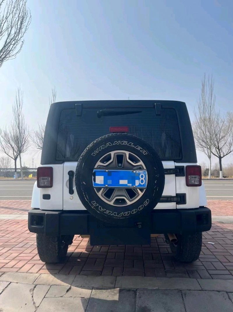 保定18年Jeep牧馬人8