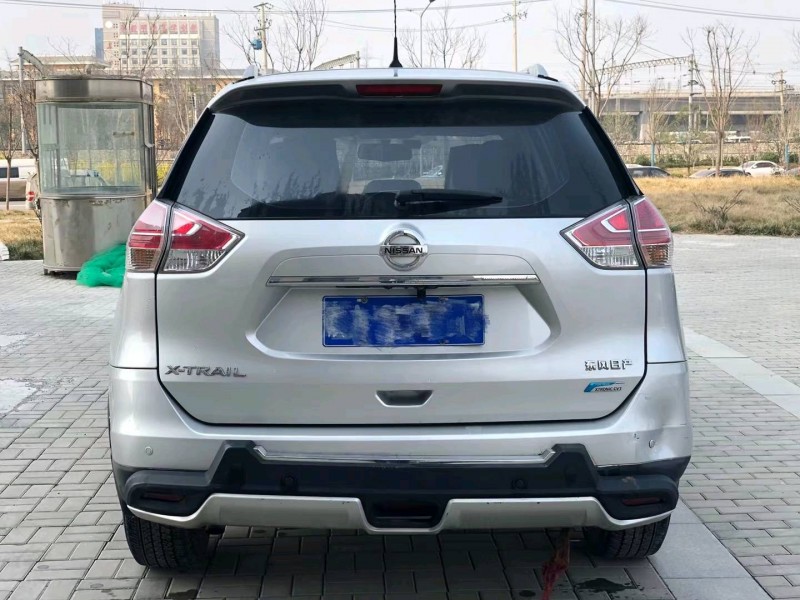 延安16年日產奇駿4