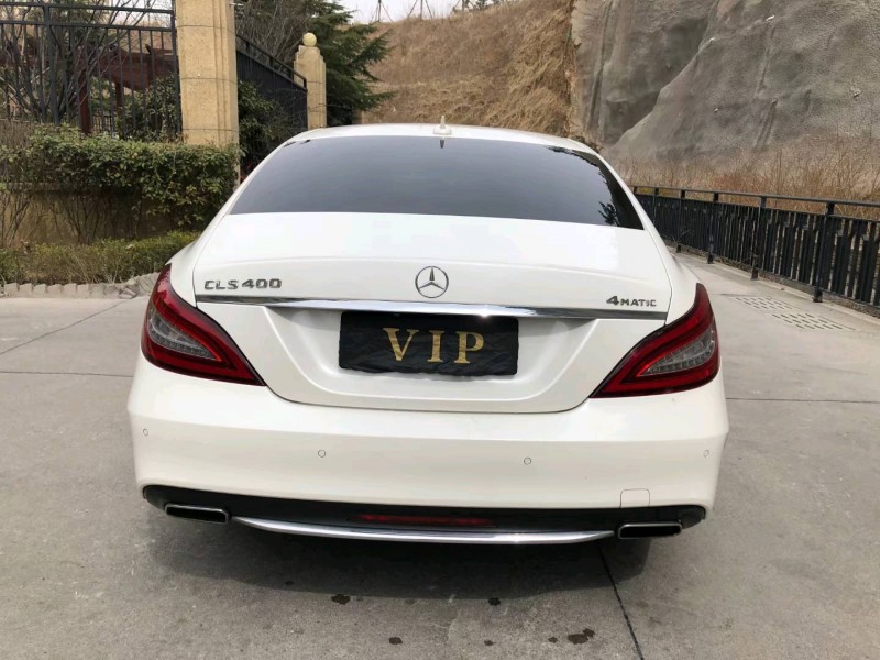 青岛17年奔驰CLS1