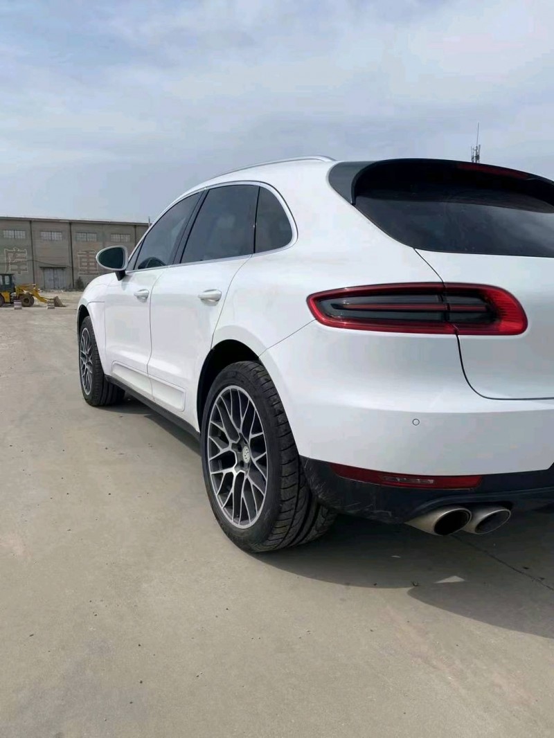 煙臺16年保時捷Macan3