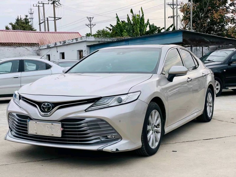 徐州18年丰田凯美瑞2