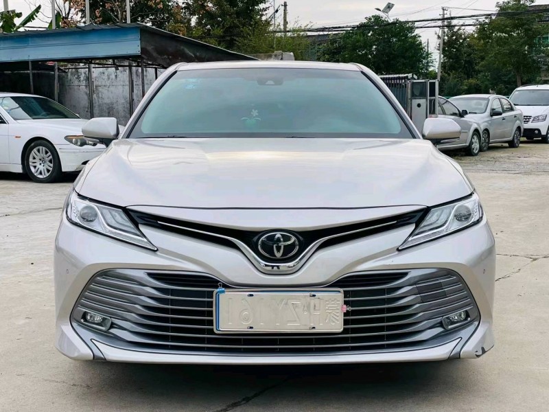 徐州18年丰田凯美瑞1