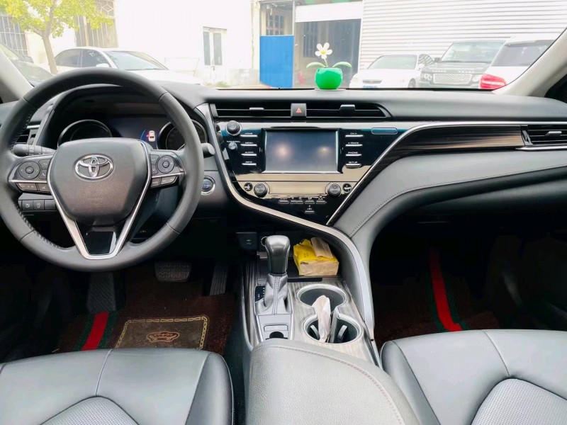 徐州18年丰田凯美瑞7