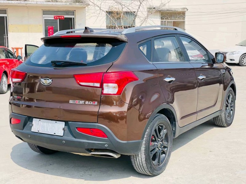 徐州17年华泰圣达菲3