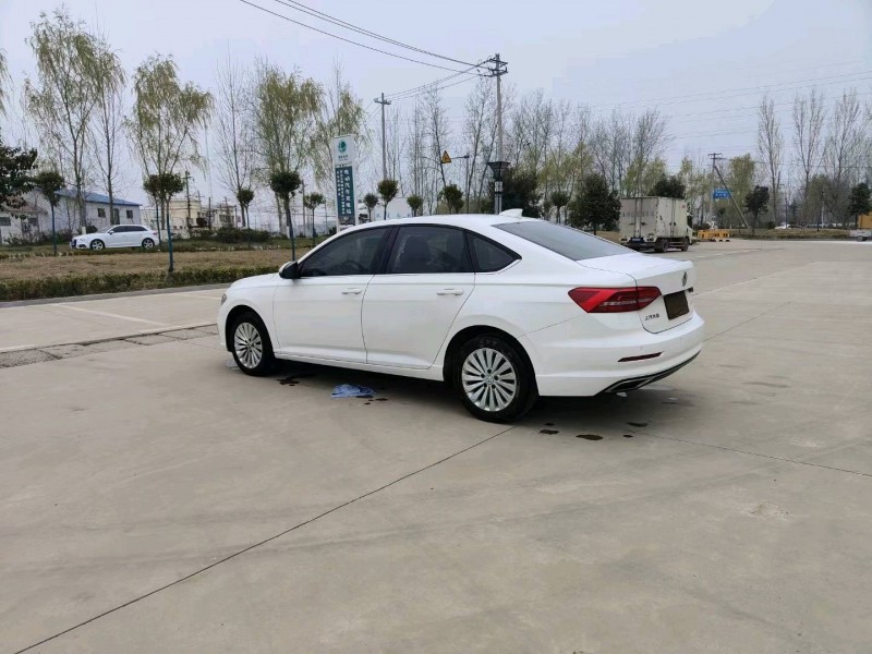 北京20年大众朗逸8