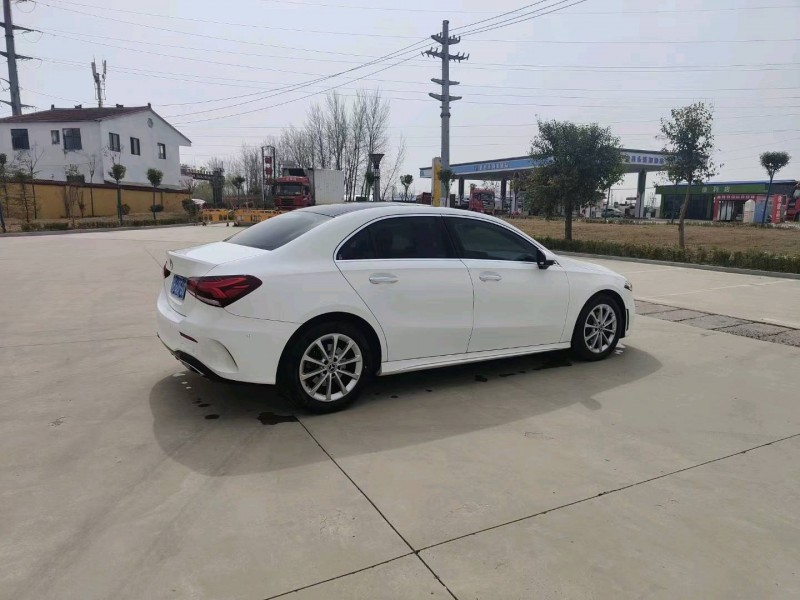 北京20年奔驰A8
