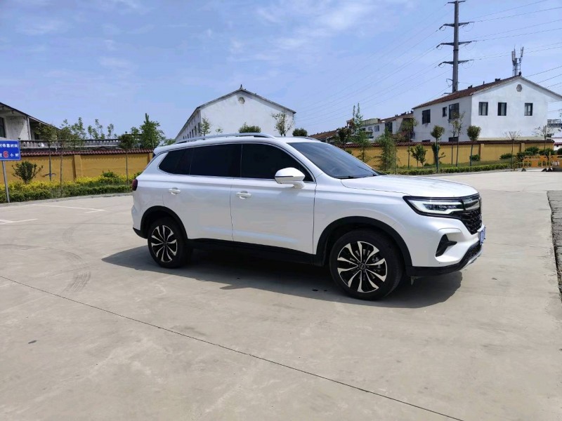 北京21年榮威RX52