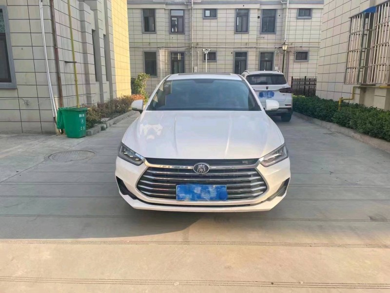 徐州19年比亞迪秦9