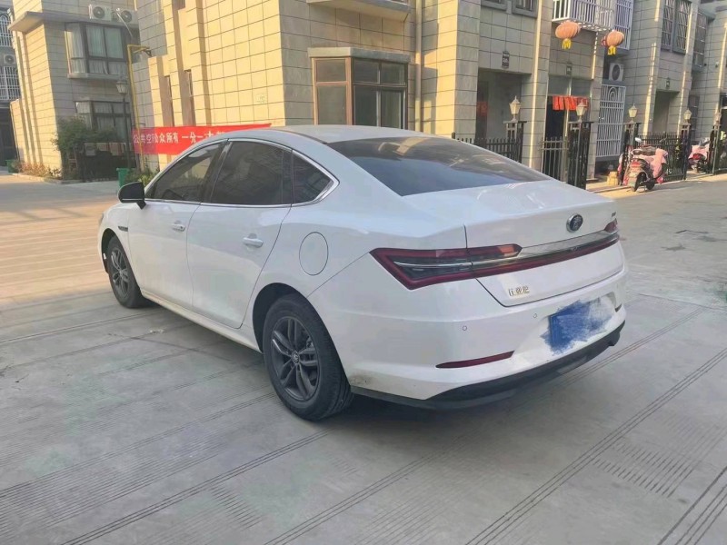 徐州19年比亞迪秦3