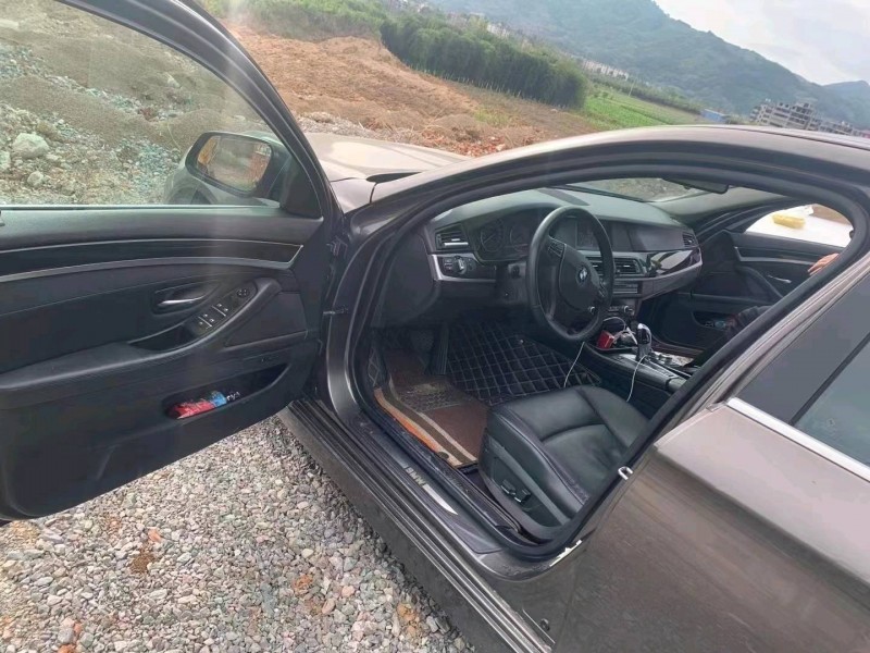 北京12年宝马5系6