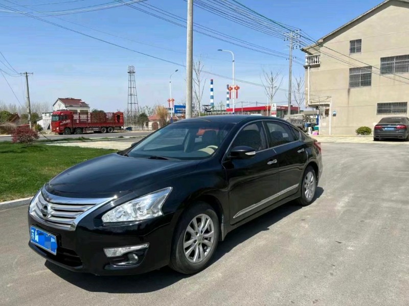 徐州14年日產天籟8
