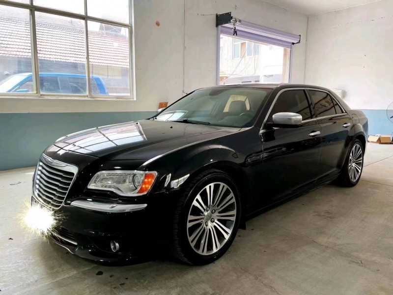 濰坊15年克萊斯勒300C4
