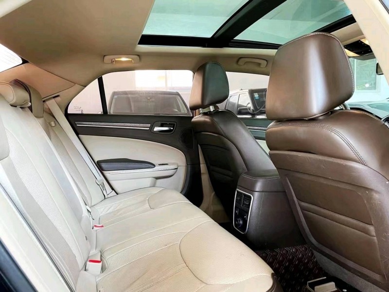 濰坊15年克萊斯勒300C2
