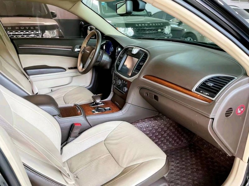 濰坊15年克萊斯勒300C1
