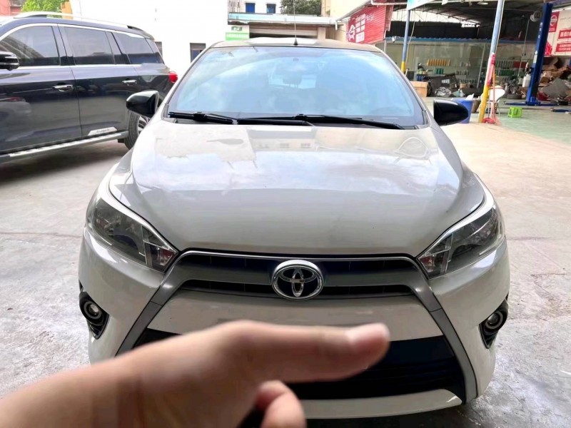 重慶16年豐田YARiS L 致炫1