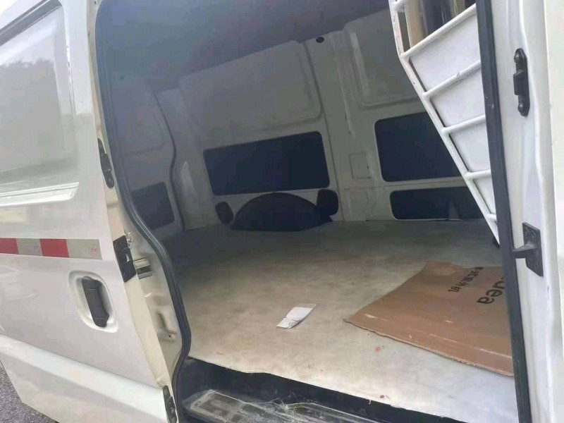 重慶21年長安汽車之星4