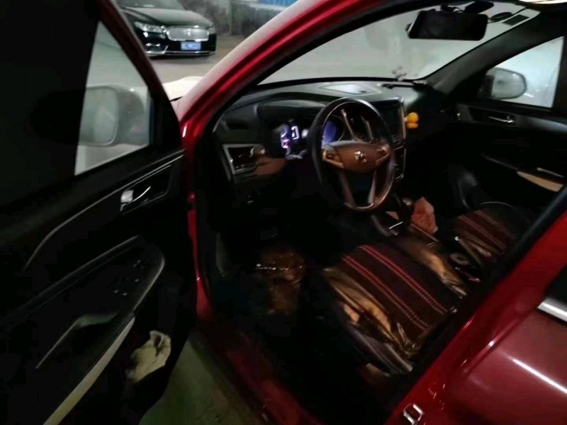 貴陽18年長安汽車CS353