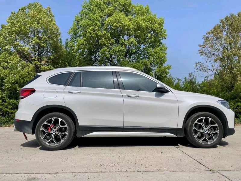 北京21年宝马X19