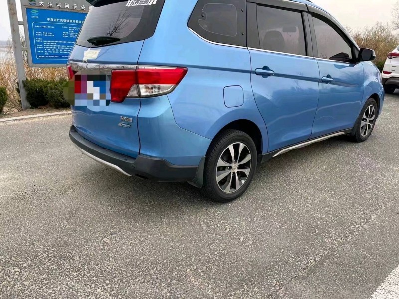 青島18年啟辰M50V6