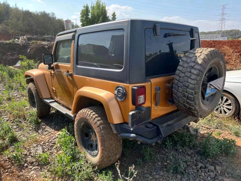 濰坊14年Jeep牧馬人4