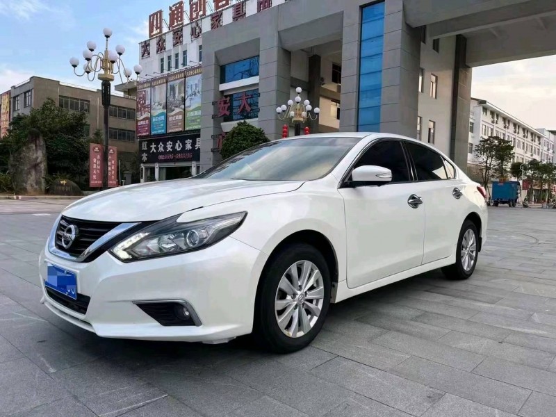 漳州16年日產天籟7