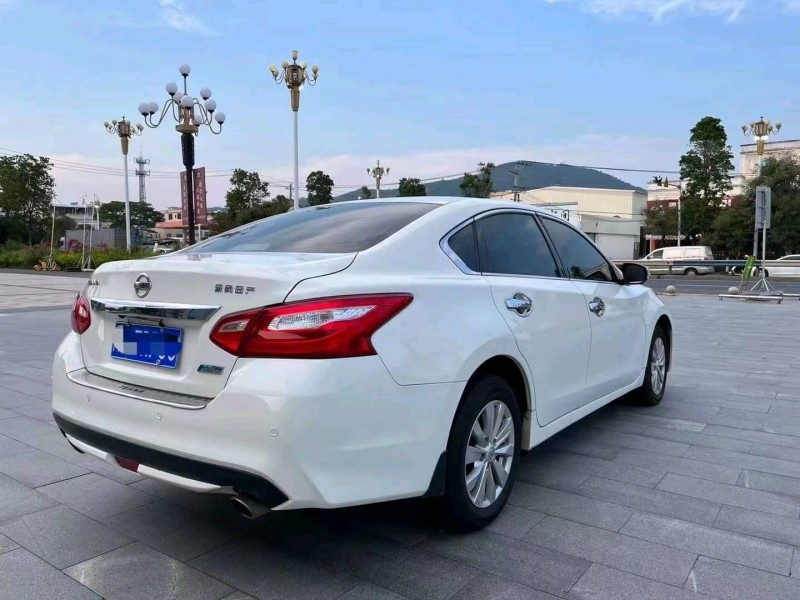 漳州16年日產天籟6