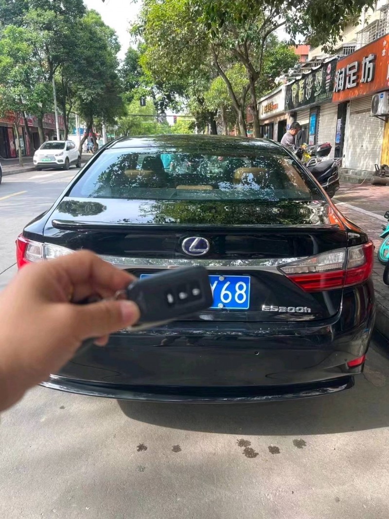 北京15年雷克萨斯ES8