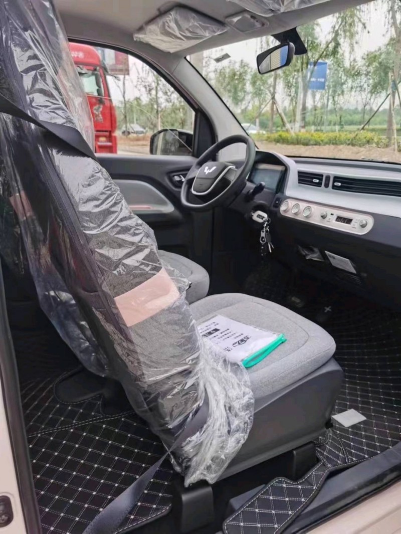 安陽22年五菱汽車宏光4