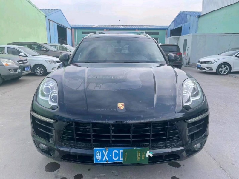 青島14年保時捷Macan1
