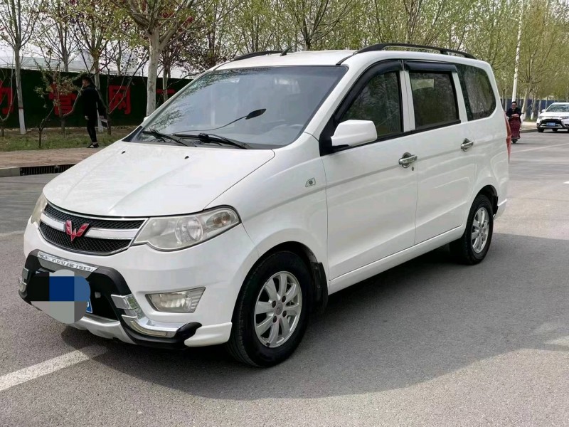 保定15年五菱汽車宏光2