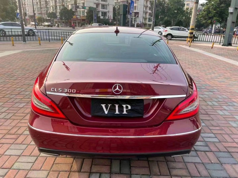 徐州11年奔驰CLS7