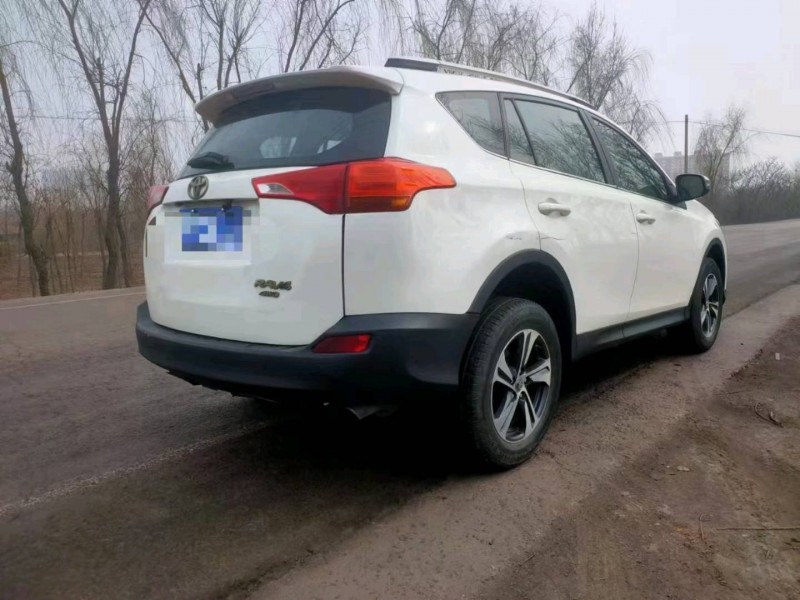 北京15年丰田RAV4荣放8